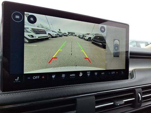 Used 2023 Lincoln Corsair AWD w/ Equipment Group 101A image 18