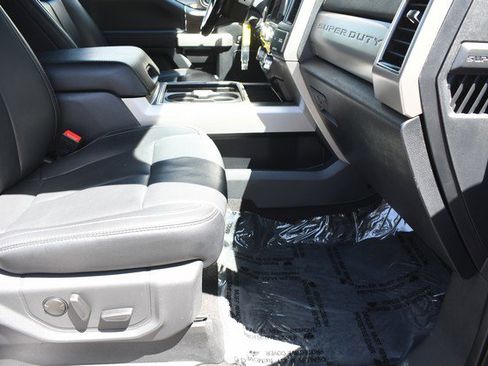 Used 2022 Ford F250 Lariat w/ Tremor Off-Road Package AWD/4WD image 25
