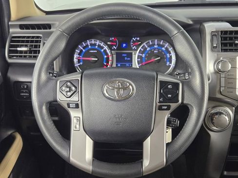 Used 2024 Toyota Camry SE image 22