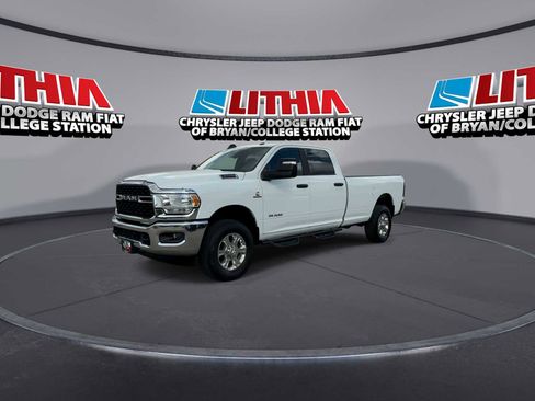 Used 2024 RAM 3500 Big Horn AWD/4WD image 4
