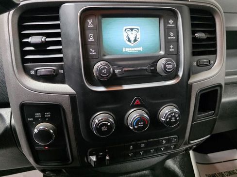 Used 2015 RAM 3500 Tradesman w/ Chrome Appearance Group AWD/4WD image 12