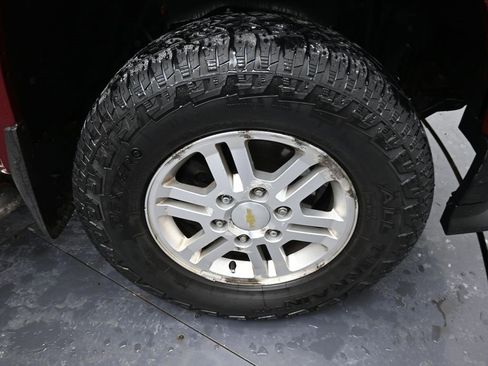 Used 2011 Chevrolet Colorado LT image 34