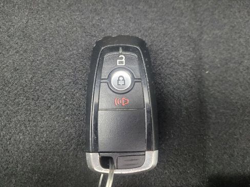 Used 2020 Ford EcoSport SE FWD image 32