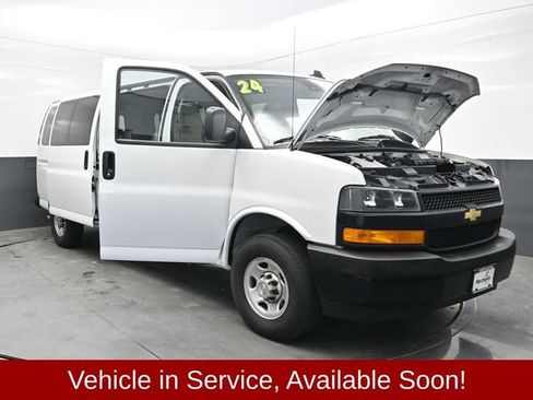 Used 2024 Chevrolet Express 3500 LS RWD image 39