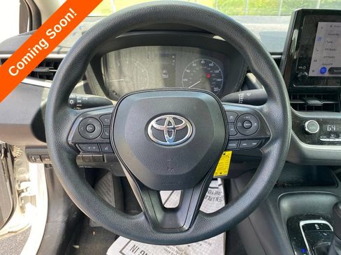 Used 2023 Toyota Corolla LE FWD image 16