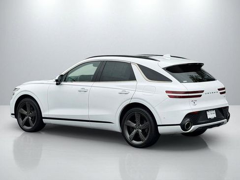 Used 2023 Genesis GV70 2.5T w/ Sport Prestige Package AWD/4WD image 5