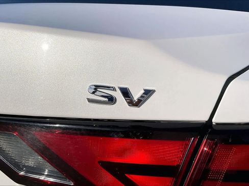 Used 2024 Nissan Sentra SV w/ All-Weather Package image 9