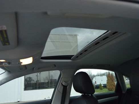 Used 2016 Audi A4 2.0T Premium image 12