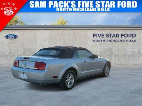 Used 2007 Ford Mustang Deluxe image 9