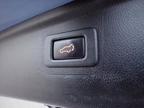 Used 2019 Subaru Outback 2.5i Premium w/ Popular Package #2 image 9