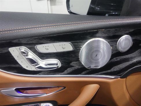 Used 2019 Mercedes-Benz E 450 E 450 4MATIC w/ AMG Line Package image 19