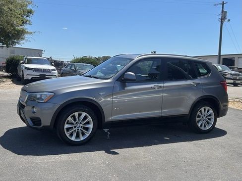 Used 2017 BMW X3 xDrive28i image 4