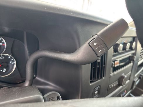 New 2025 Chevrolet Express 2500 w/ Driver Convenience Package image 23