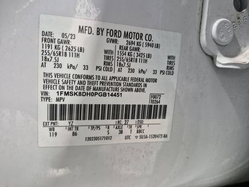 Used 2023 Ford Explorer XLT AWD/4WD image 23