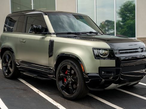 Used 2022 Land Rover Defender 90 X AWD/4WD image 9