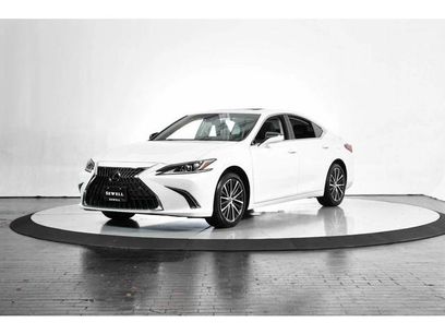 Certified 2025 Lexus ES 300h w/ Premium Package