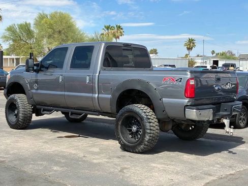 Used 2013 Ford F250 Lariat w/ Lariat Interior Pkg AWD/4WD image 5