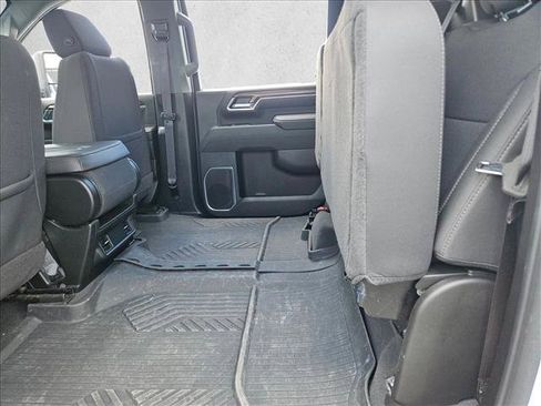 Used 2024 Chevrolet Silverado 2500 LT AWD/4WD image 6
