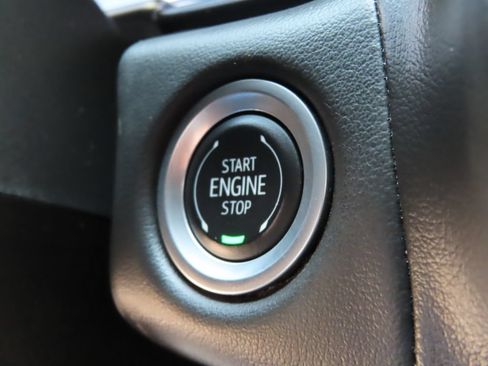 Certified 2024 GMC Yukon XL SLE AWD/4WD image 11