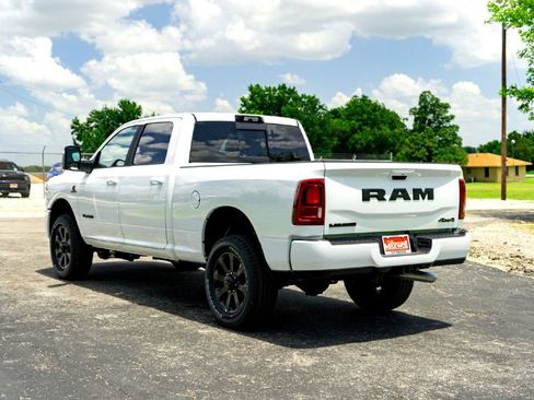 New 2026 RAM 2500 Laramie w/ Night Edition AWD/4WD image 9