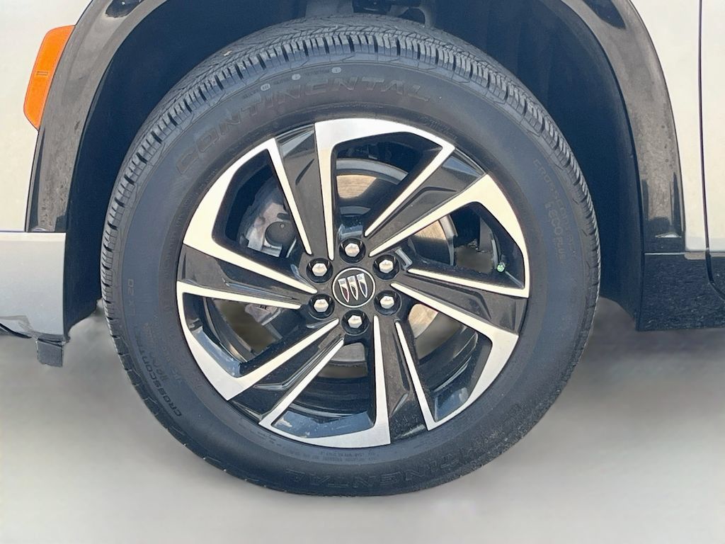 Used 2025 Buick Enclave Sport Touring FWD image 33