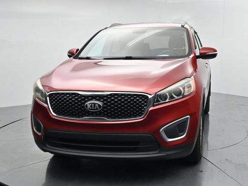 Used 2017 Kia Sorento AWD w/ LX Convenience Package image 3