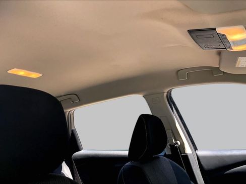 Certified 2026 Nissan Rogue SV FWD image 14