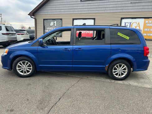Used 2013 Dodge Grand Caravan SXT w/ Rear Park Assist Pkg image 8