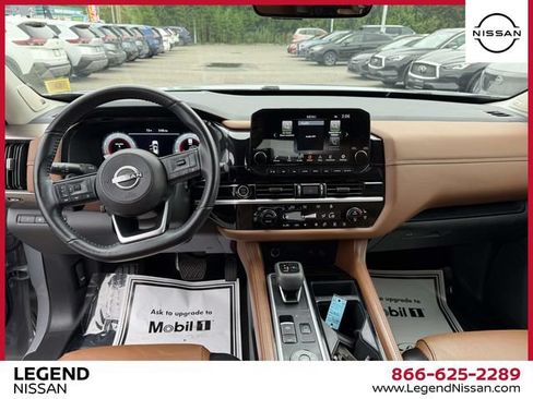 Certified 2024 Nissan Pathfinder Platinum w/ Cargo Package AWD/4WD image 21