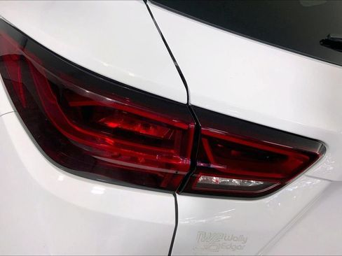Used 2024 Chevrolet Blazer LT w/ Convenience Package FWD image 27