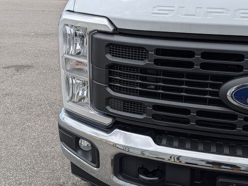 New 2026 Ford F250 XL w/ XL Off-Road Package image 10