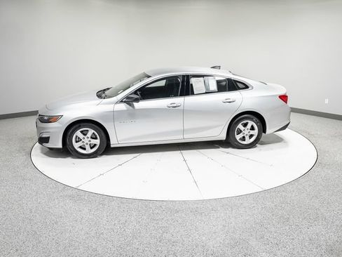 Used 2019 Chevrolet Malibu LS FWD image 31