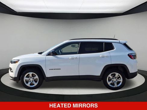 Used 2024 Jeep Compass Latitude AWD/4WD image 3