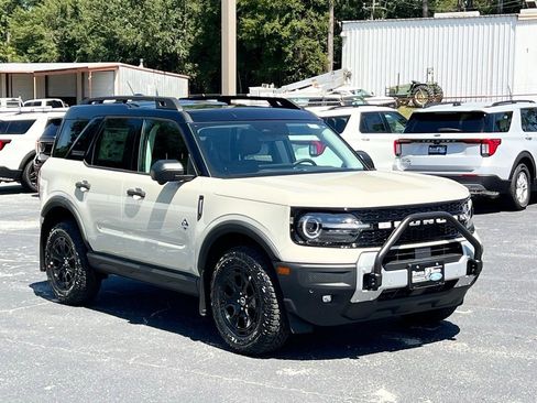 New 2025 Ford Bronco Sport Outer Banks w/ Sasquatch Outer Banks Package image 7