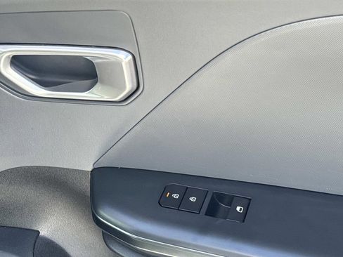 Used 2025 Kia K4 LXS image 16