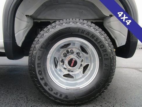 Used 2023 GMC Sierra 3500 SLT w/ SLT Premium Package image 2