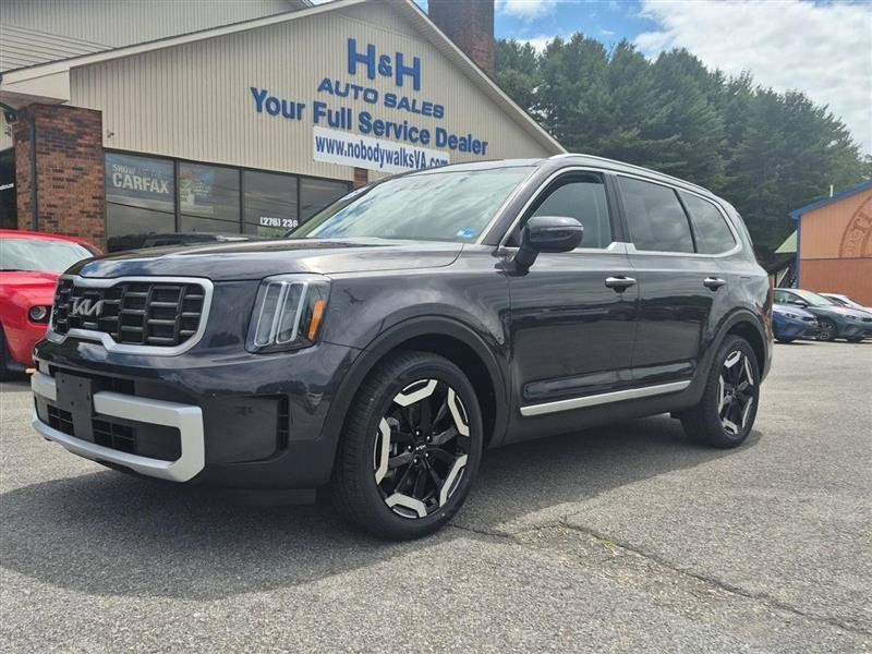 Used 2025 Kia Telluride S AWD/4WD image 1