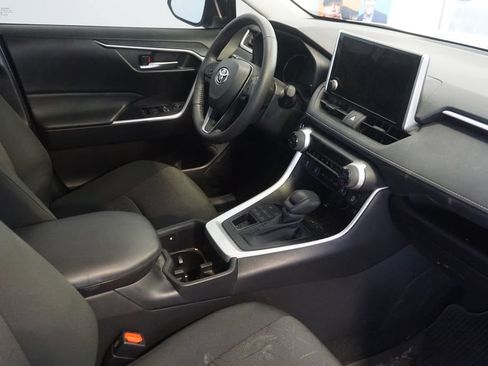 Used 2024 Toyota RAV4 XLE w/ Convenience Package AWD/4WD image 17