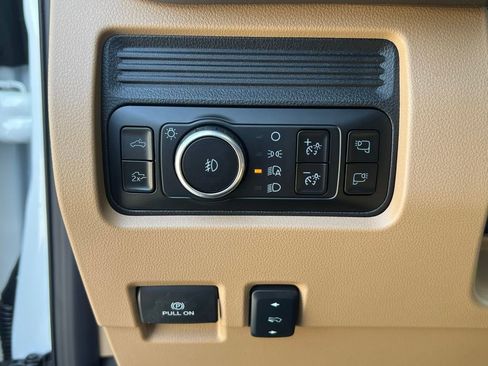 New 2025 Ford F350 Lariat w/ Lariat Ultimate Package AWD/4WD image 28