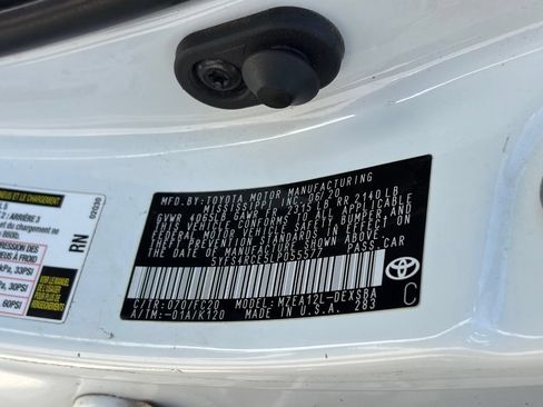 Used 2020 Toyota Corolla SE w/ Carpet Mat Package (TMS) FWD image 13