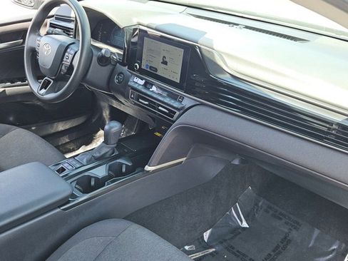 Used 2025 Toyota Camry LE FWD image 25