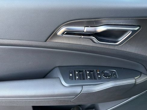 Certified 2026 Kia Sportage X-Line AWD/4WD image 11