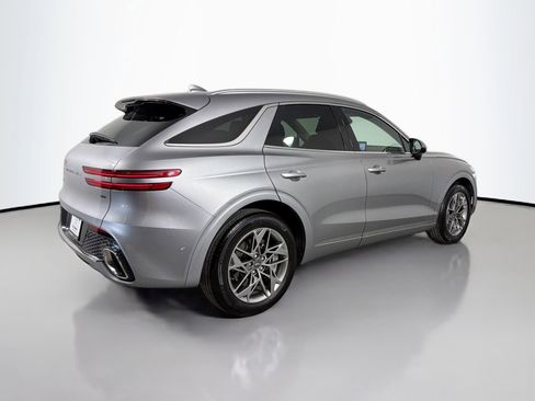 Used 2023 Genesis GV70 2.5T w/ Advanced Package image 6