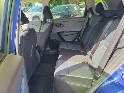 Certified 2023 Nissan Rogue SV FWD image 11