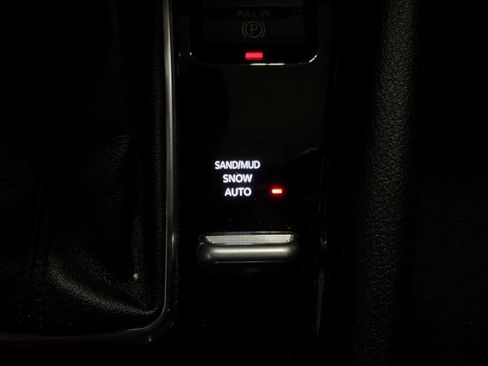 Used 2025 Jeep Compass Limited AWD/4WD image 23