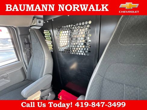 Used 2025 Chevrolet Express 2500 w/ Driver Convenience Package RWD image 29