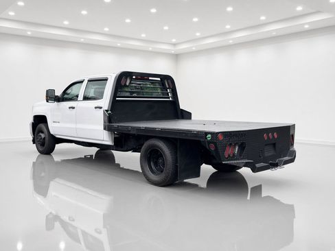 Used 2016 Chevrolet Silverado 3500 W/T w/ WT Convenience Package AWD/4WD image 3