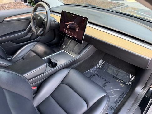 Used 2022 Tesla Model 3 Long Range AWD/4WD image 31