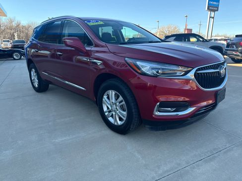 Used 2020 Buick Enclave Preferred image 3