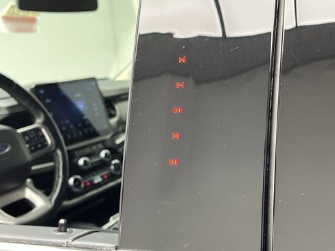 Certified 2024 Ford Expedition Max XLT image 8